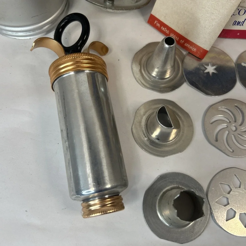 Vintage Mirro Cooky Press Cookie Pastry Press Decorator Set Copper Booklet Read